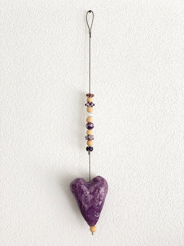Herz violett, mit 6 Murano-Glasperlen